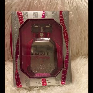 Victoria Secret Bombshell Holiday